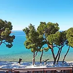 Apartments Beach マカルスカ