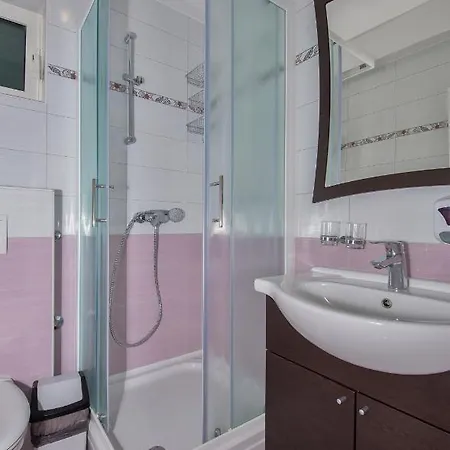 Apartments Beach * Makarska