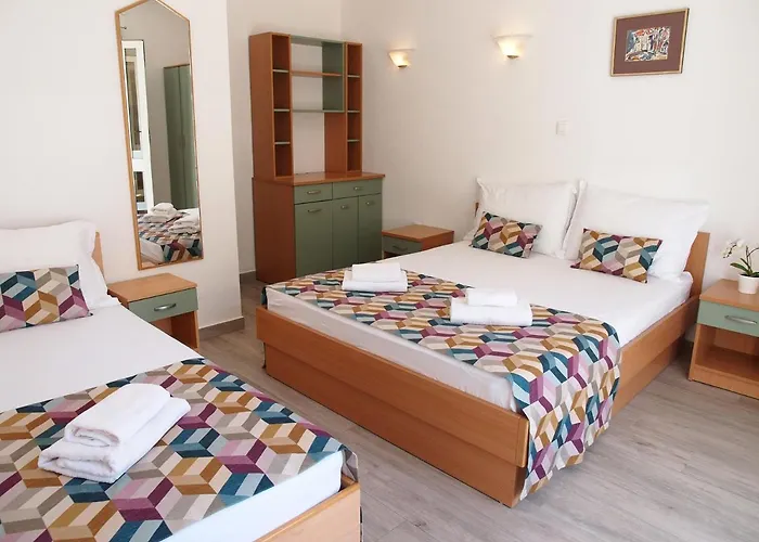 Апартаменти Apartments Beach *