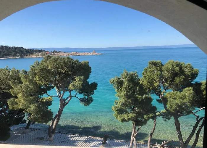 Apartments Beach Макарська