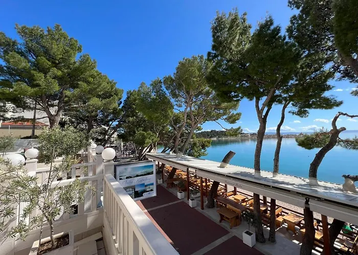 Apartments Beach Макарська