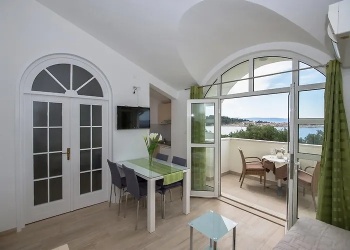 Apartments Beach Апартаменти *